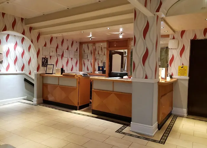 Ascot Hotel