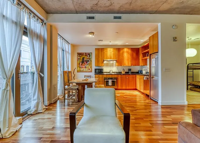 Oak Street Lofts