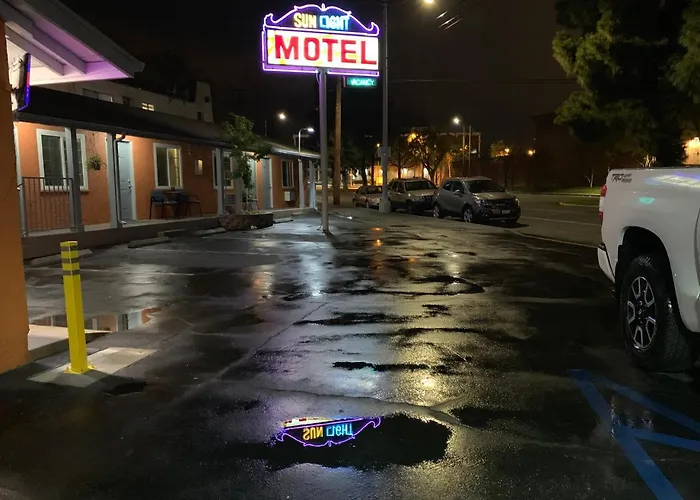 Sunlight Motel Long Beach