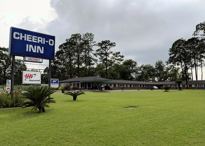 Cheerio Inn - Glennville