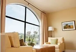 Inn At Red Hills