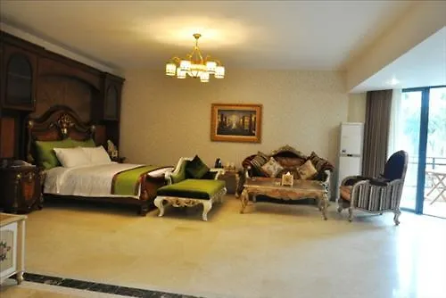Old Banyan Seaview Hotel Xinglong