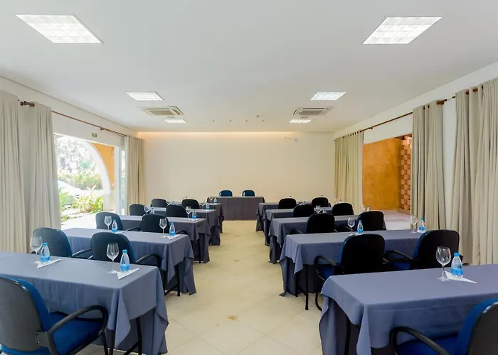 Beach Hotel Cambury