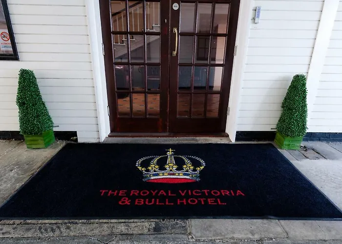 The Royal Victoria & Bull Hotel