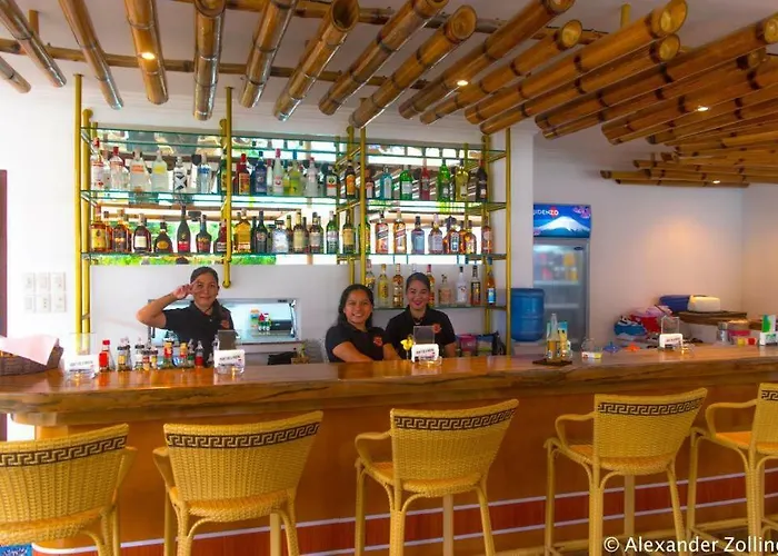 Alona Vida Beach Hill Resort