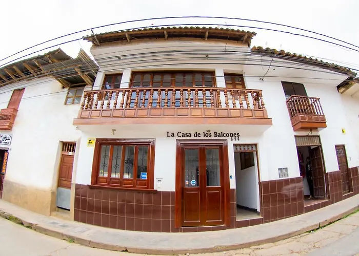 La Casa De Los Balcones