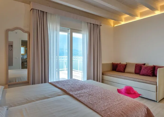 Hotel Riviera Panoramic Green Resort