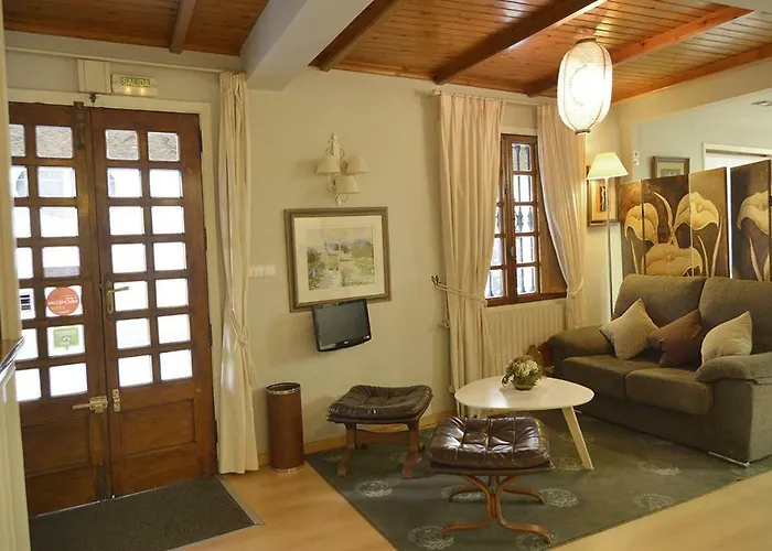 Hotel Tres Carabelas