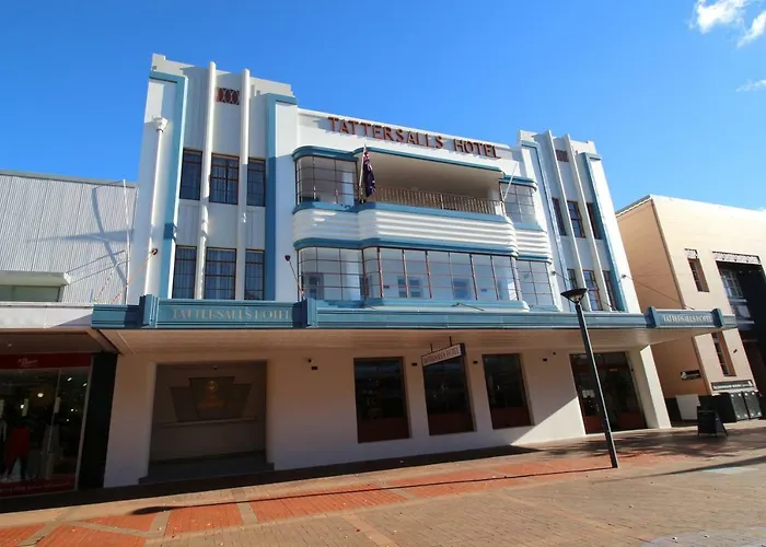 Tattersalls Hotel