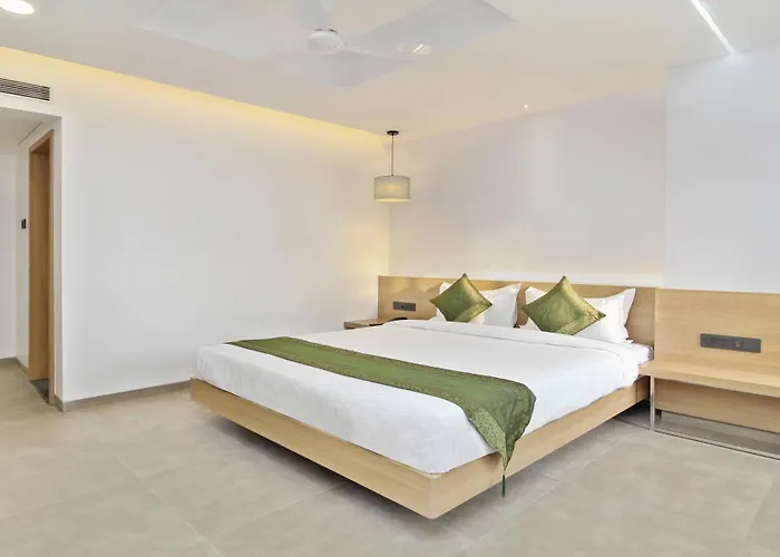 Treebo City Inn, Satara