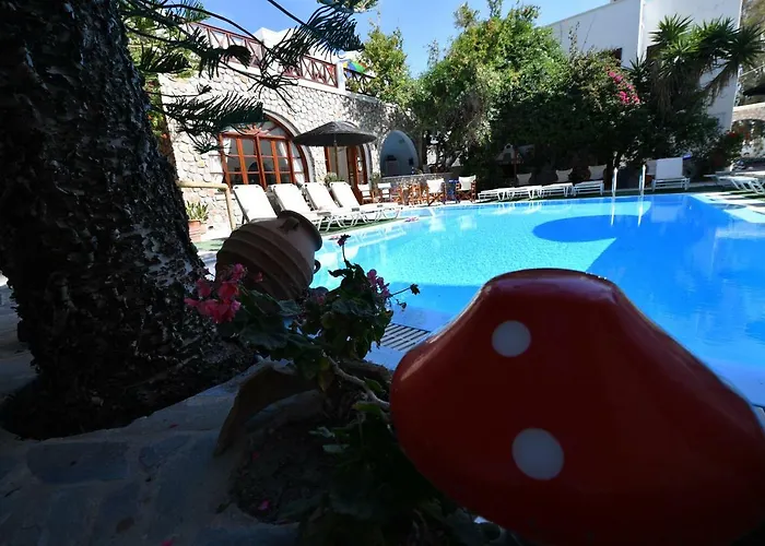 Philoxenia Hotel & Studios