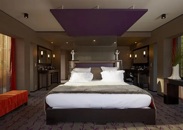 Hotel Chateau De Mery