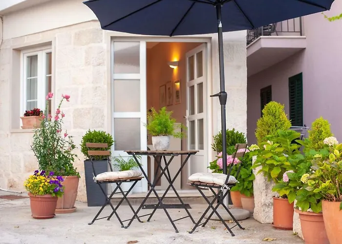Boutique Waterfront Apartments