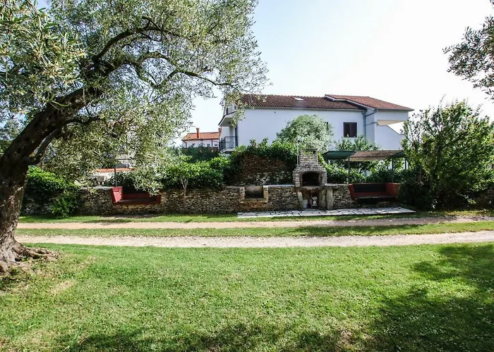 Apartments Vuceric
