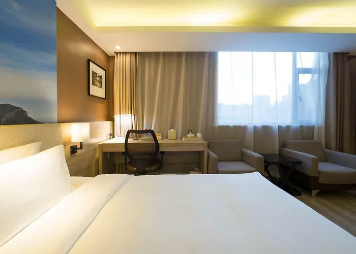 Atour Hotel