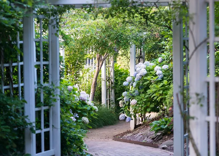 Garden City Hotel