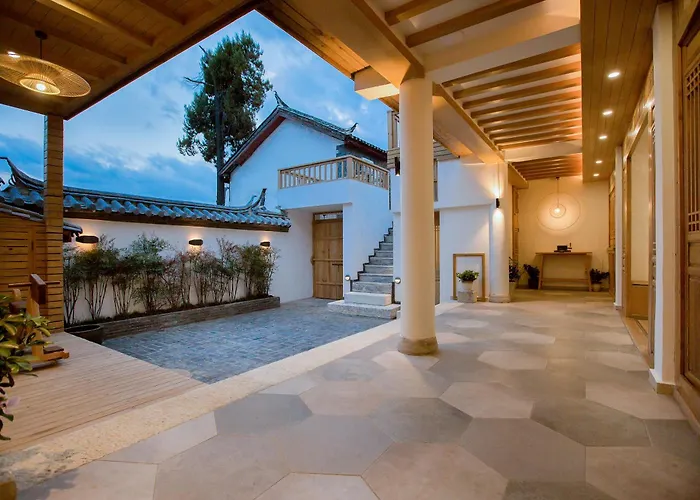 Jianshe Inn