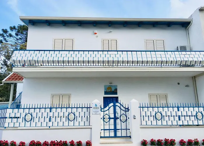 Oudeis Holidays Apartments Tropea