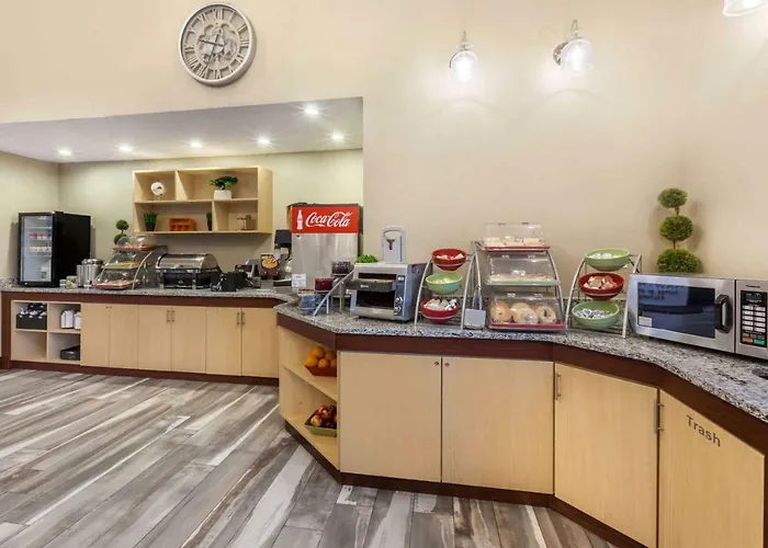 Hawthorn Suites By Wyndham Detroit Southfield