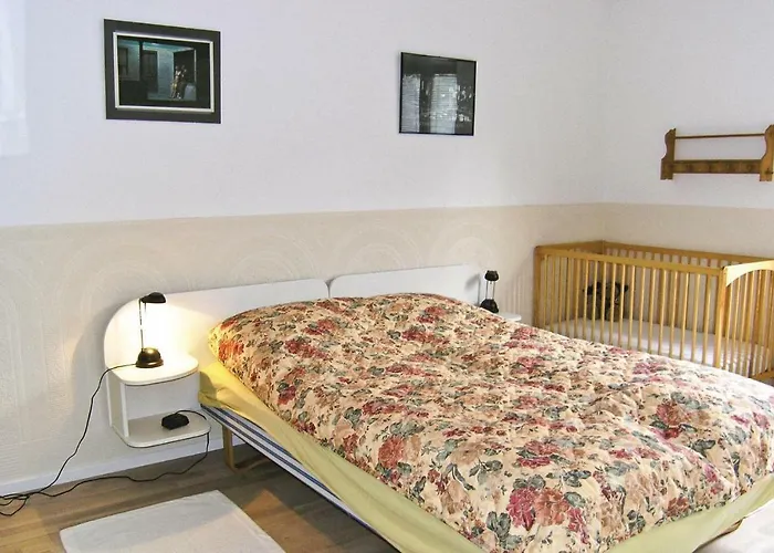2 Bedroom Nice Apartment In Paulistroem