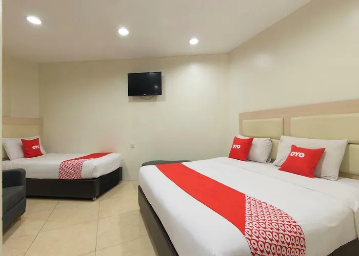 Oyo 44114 Hotel 916
