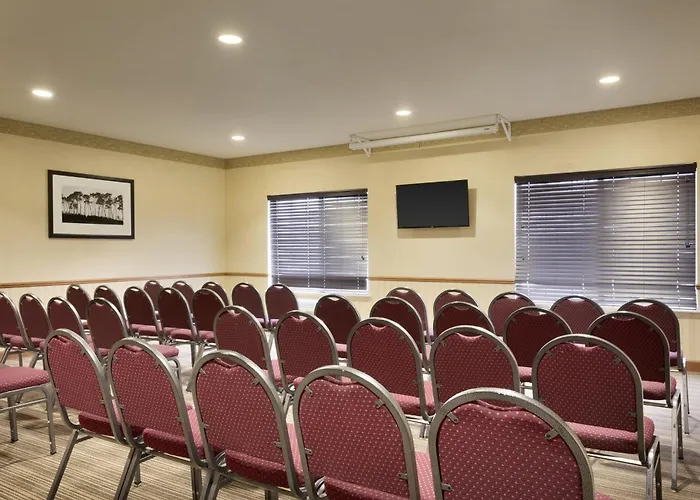 Country Inn & Suites By Radisson, Omaha Airport, Ia