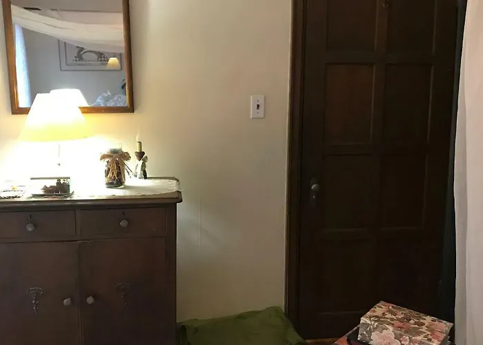 Mill Stone - Mt Penn Lodging
