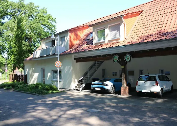 Zwei Ferienwohnungen Anker max 5 Personen&Leuchtturm max 4 Personen, direkt in Steinhude Scheunenviertel, Balkon, WLAN , Privater Parkplatz, Wallbox