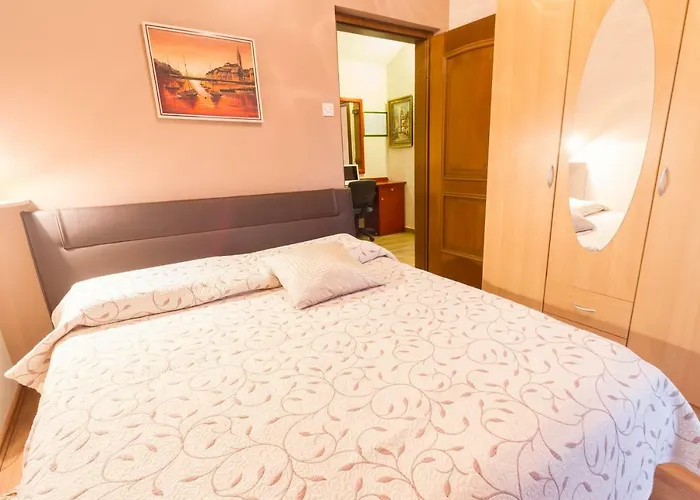 Apartments Mirjana