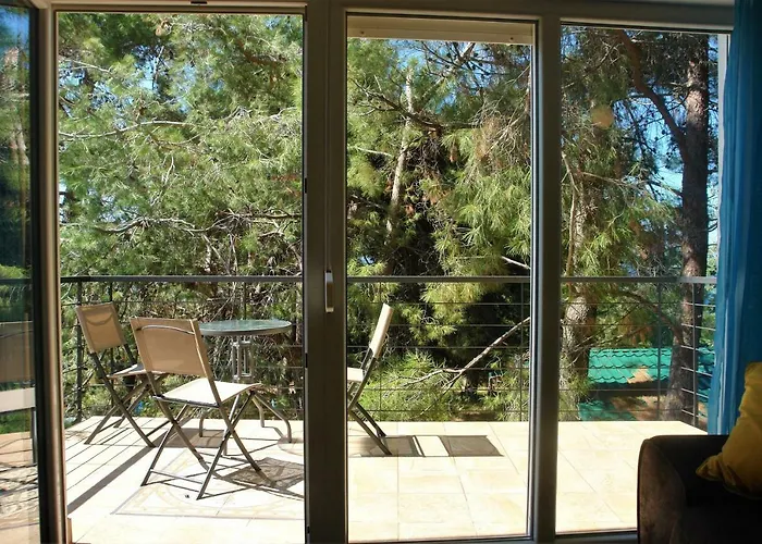 Quercus Apartment