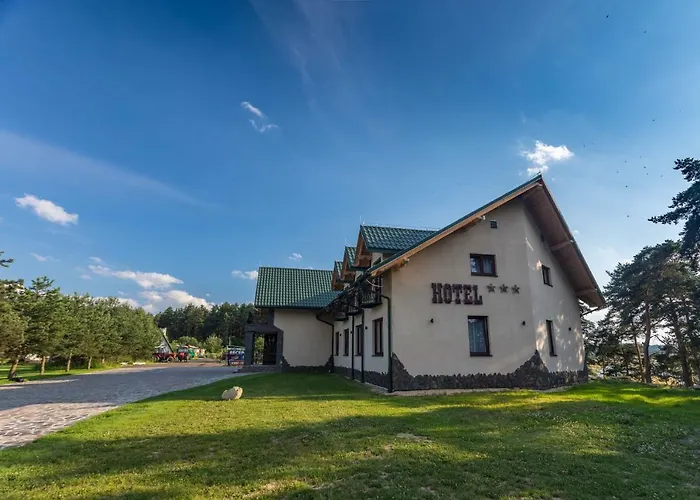 Hotel *** Rancho Lot