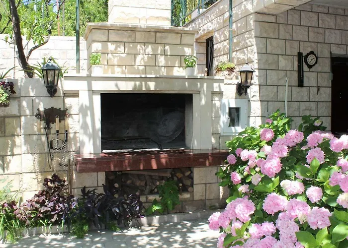 Apartments Sveti Anton