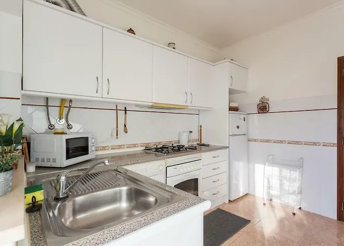 Home4U - Cosy Apartment With Fantastic Terrace