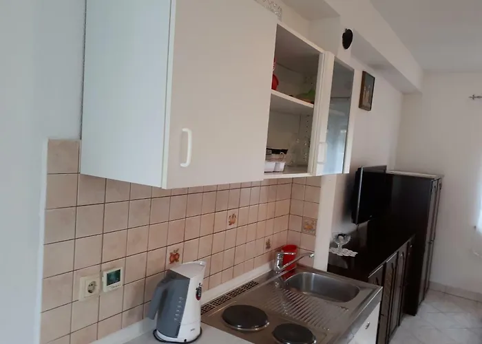 Seaside Apartment For 2 P