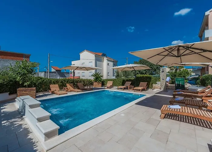 Villa Zdenka With Heated Pool