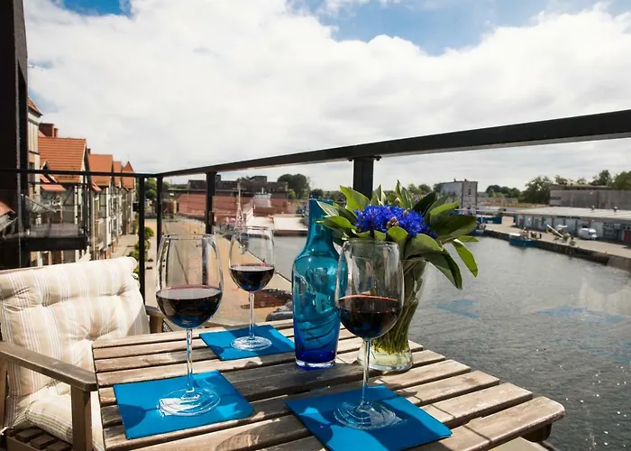 Apartamenty Port Ustka Centrum Nad Woda Z Miejscem Garazowym