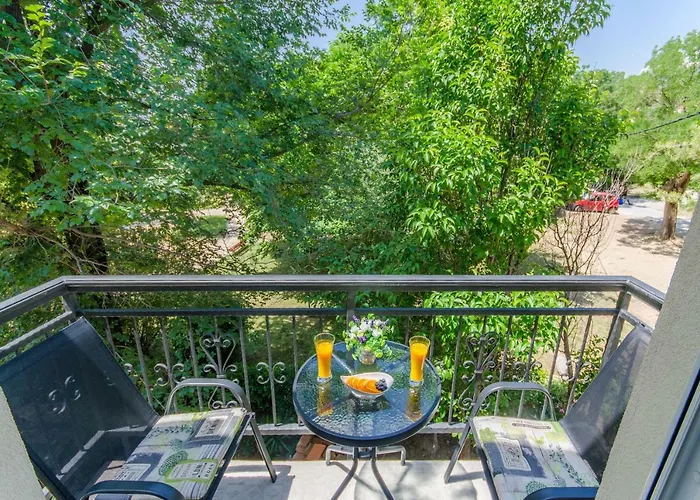 Beach & Park Apartment