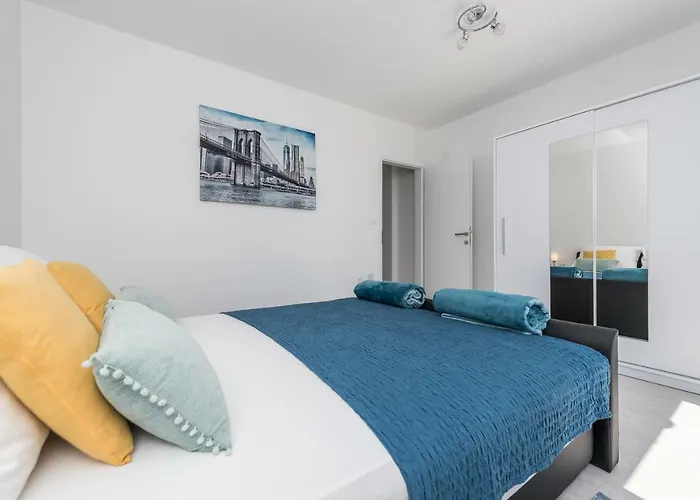 Apartments Hiperion