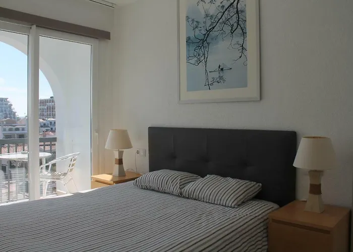 Absolute Apartment
