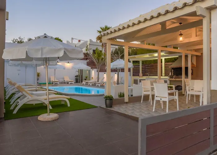 Spyros Apartments With Pool