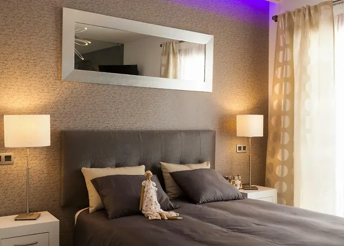 Mafloras Luxury&Beach Apartment