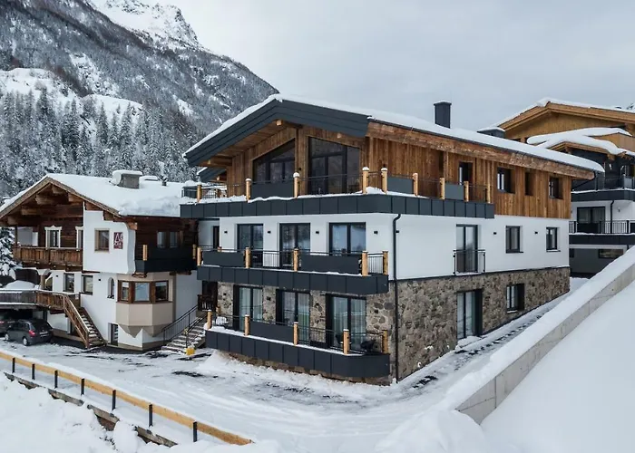 A Casa Rubin Chalet & Studio Resort