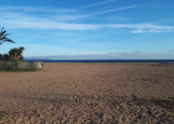 Les Lilas, Plage A 300M