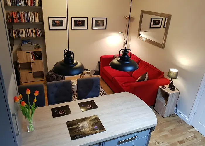 Smart & Cozy Holiday Apartment In The City Centre