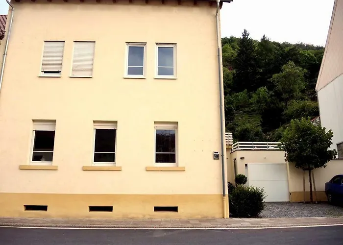 Modernes Apartment - Neustadt/Weinstraße Stadt