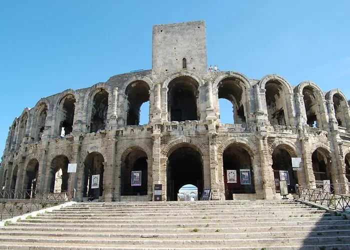 Arles Holiday - La Terrasse