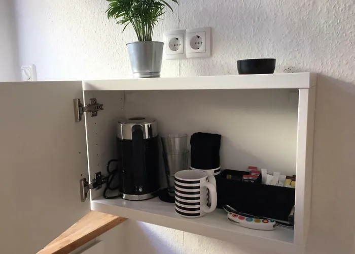 zentral gelegenes Ferienzimmer Möllner Seestrasse