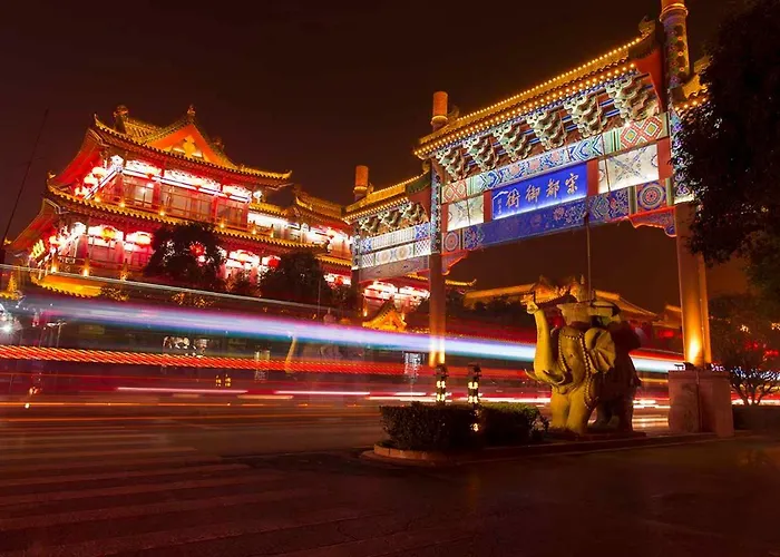 Henan Kaifeng-Bookstore Street-