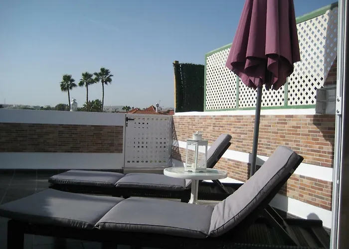 Lacy Golf Apartments (Adults Only)