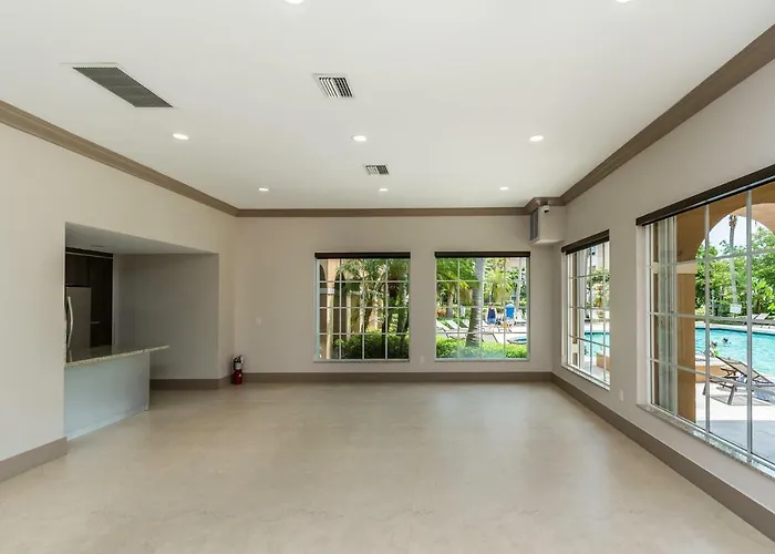 Yacht Club At Aventura 1 Bd 1 Bth Brand New